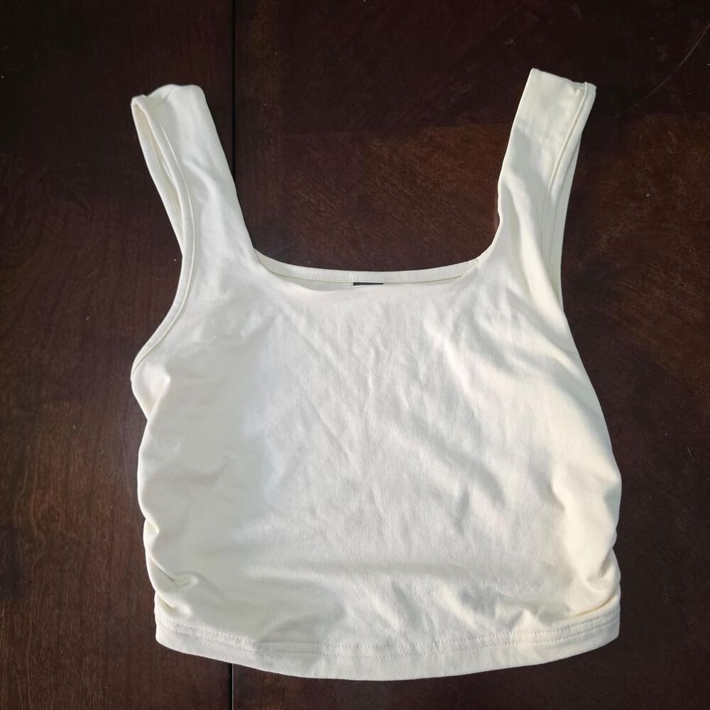3 Pack Ruched Crop Tanks - Picture 7 of 8